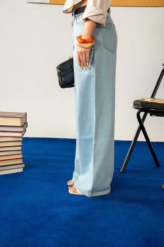 Wide-Leg Jeans