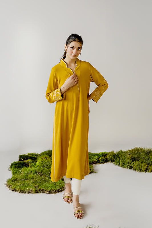 Long-Dress with Embroidered Details - Peelu Online
