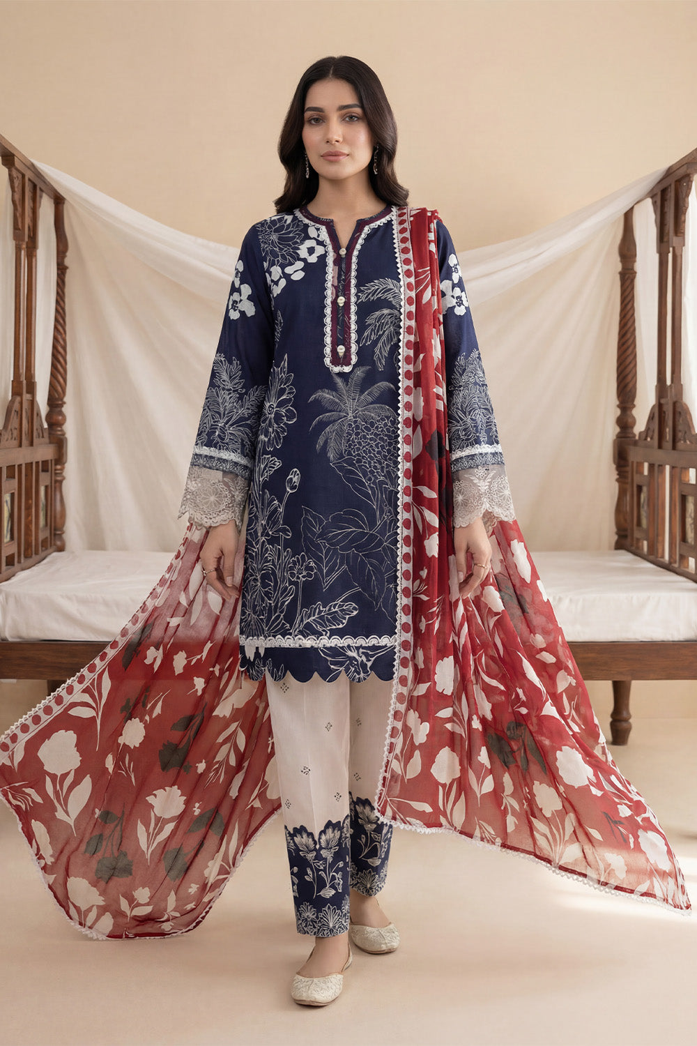 3-Pcs Stitched Lawn Suit Monochrome Muse