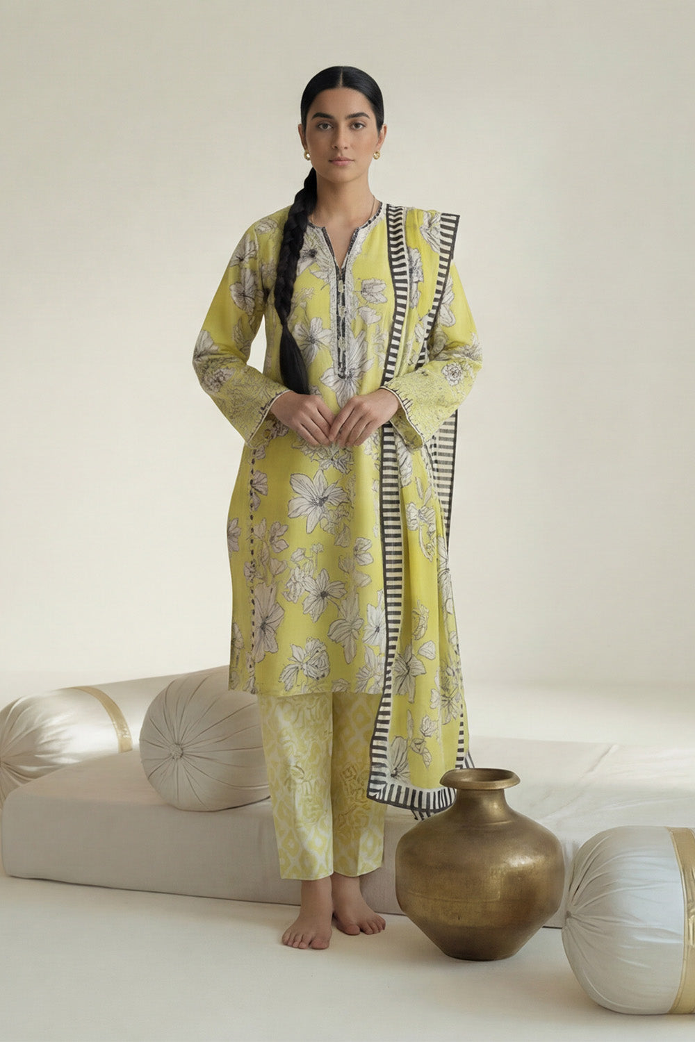 3-Pcs Stitched Lawn Suit Golden Clover