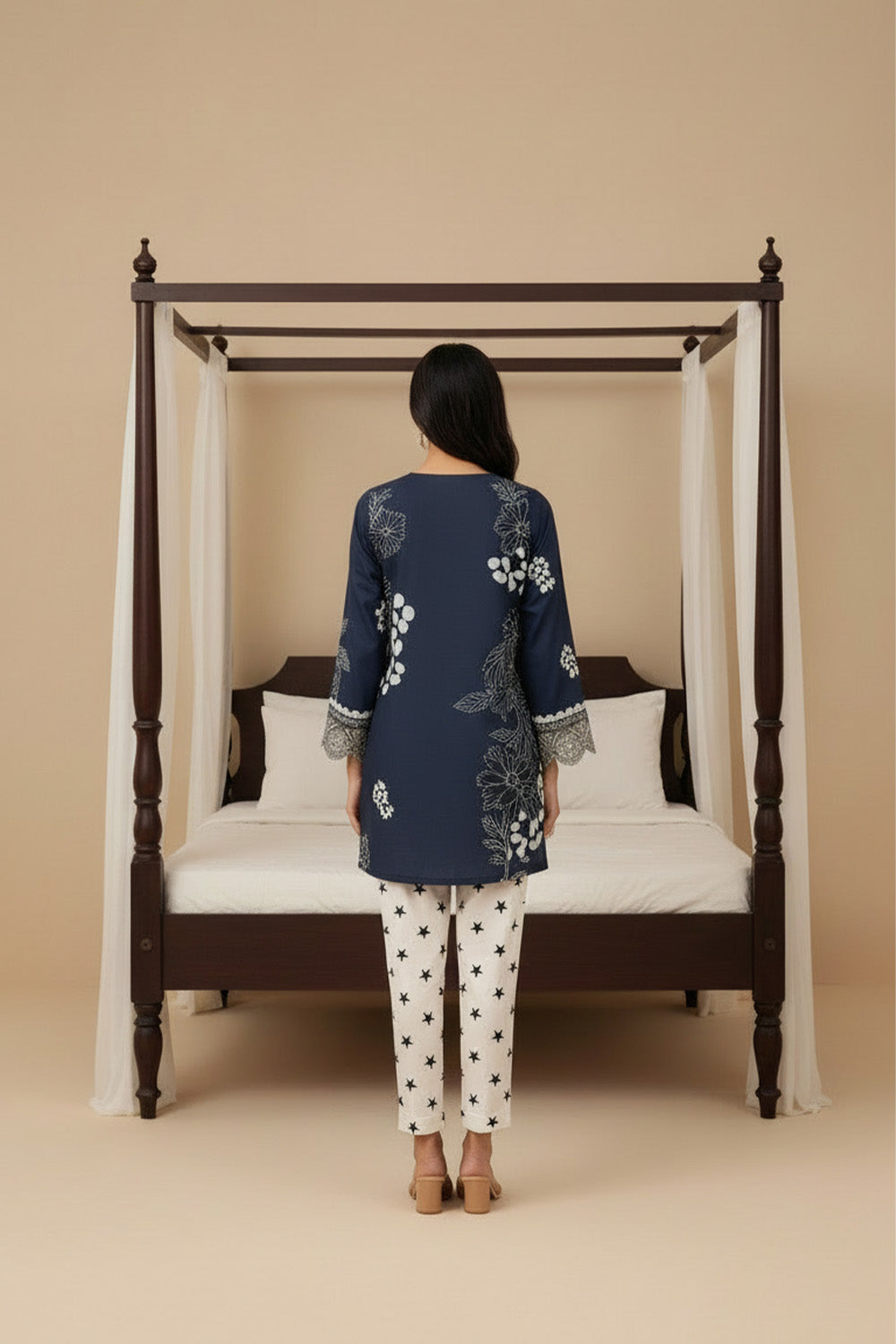 3-Pcs Stitched Lawn Suit Monochrome Muse