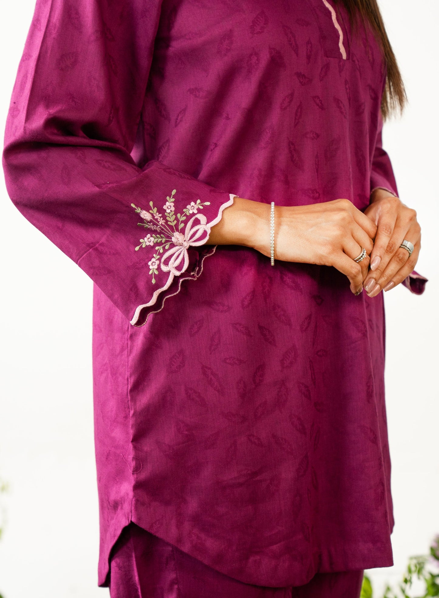 2-PIECE EMBROIDERED SUIT